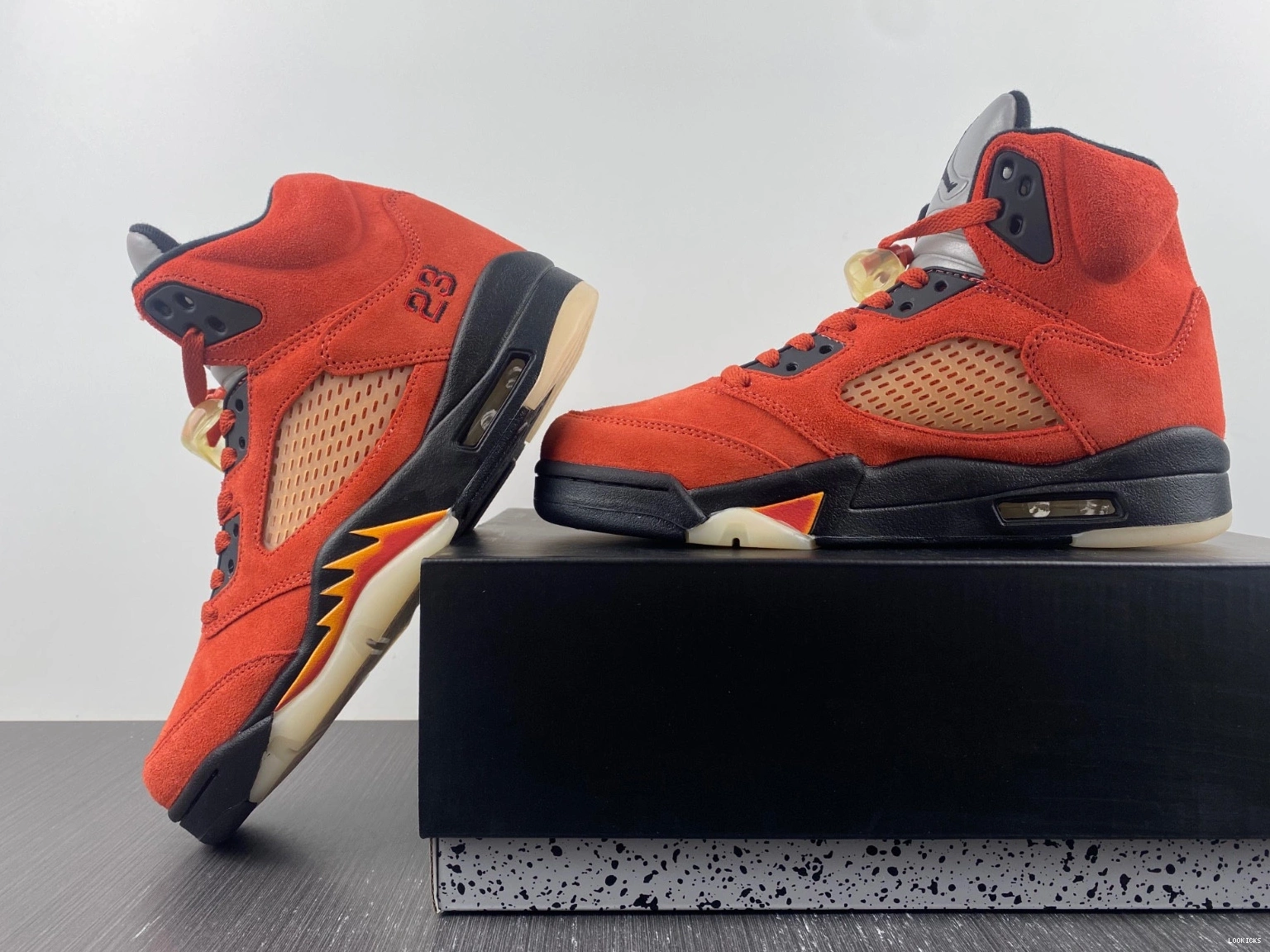 Rep Air DO9336-800  5 Jordan Mars” “Dunk On 0509